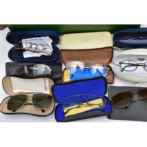 104 - A BOX OF GLASSES AND SUNGLASSES, to include a variety of prescription glasses and sunglasses some wi... 