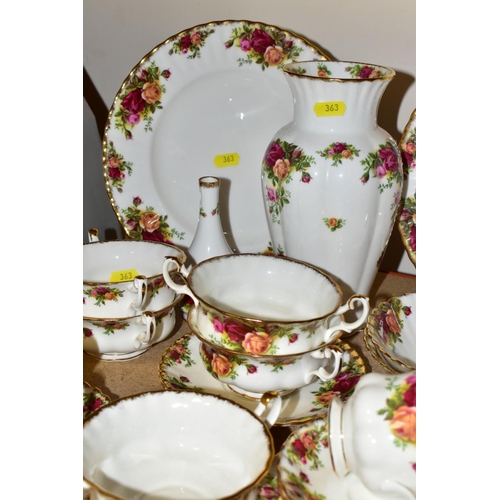 363 - A GROUP OF ROYAL ALBERT OLD COUNTRY ROSES TEA, DINNER AND GIFTWARES, including a fifteen piece coffe... 