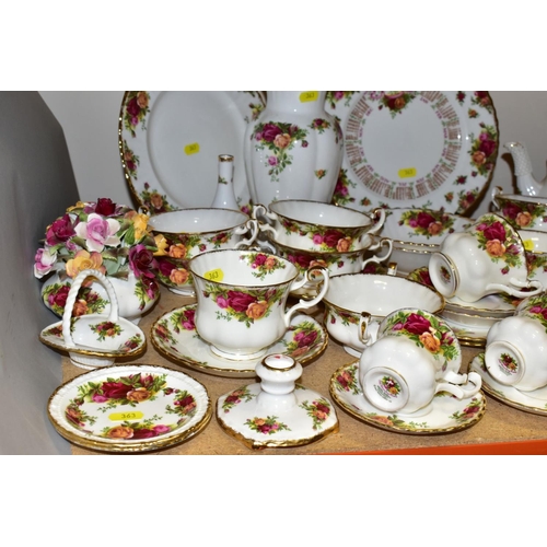 363 - A GROUP OF ROYAL ALBERT OLD COUNTRY ROSES TEA, DINNER AND GIFTWARES, including a fifteen piece coffe... 