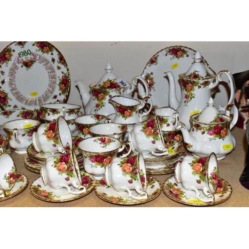 363 - A GROUP OF ROYAL ALBERT OLD COUNTRY ROSES TEA, DINNER AND GIFTWARES, including a fifteen piece coffe... 