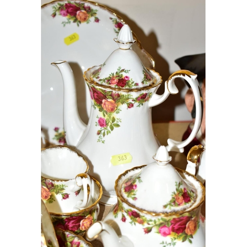 363 - A GROUP OF ROYAL ALBERT OLD COUNTRY ROSES TEA, DINNER AND GIFTWARES, including a fifteen piece coffe... 