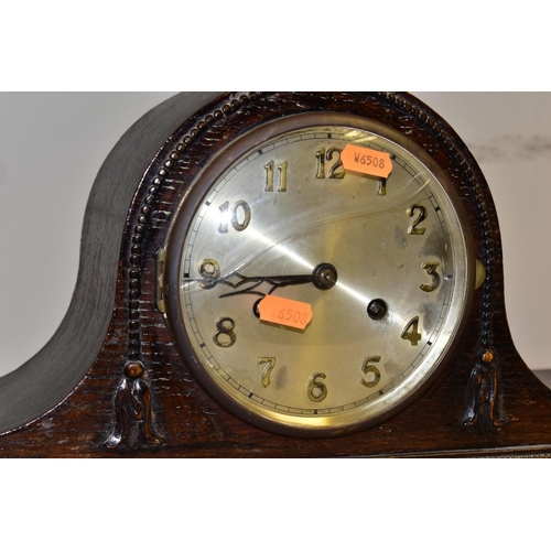 370 - SIX VARIOUS CLOCKS INCLUDING TWO 1920'S/30'S OAK DOME TOP MANTEL CLOCKS, (a Smiths Westminster chime... 