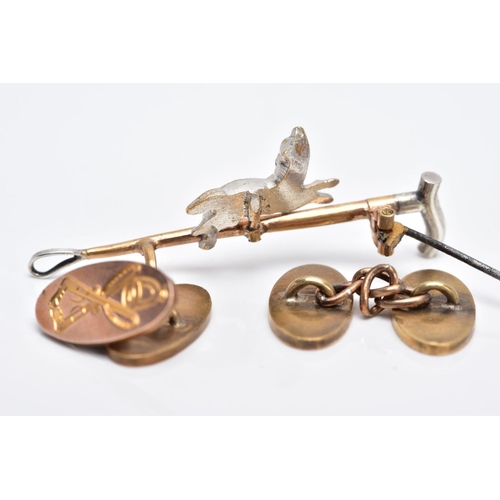 51 - A BI-METAL HORSE AND HOUND BAR BROOCH, together with a pair of hunting cufflinks with chain connecto... 