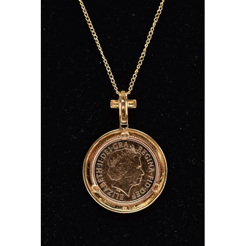 61 - A MOUNTED HALF SOVEREIGN PENDANT NECKLACE, the 2007 22ct gold half sovereign within a single cut dia... 