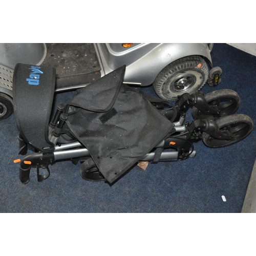 1079 - A QUINGO PLUS MOBILITY SCOOTER with charger and key (PAT pass and working ) along with a Days mobili... 
