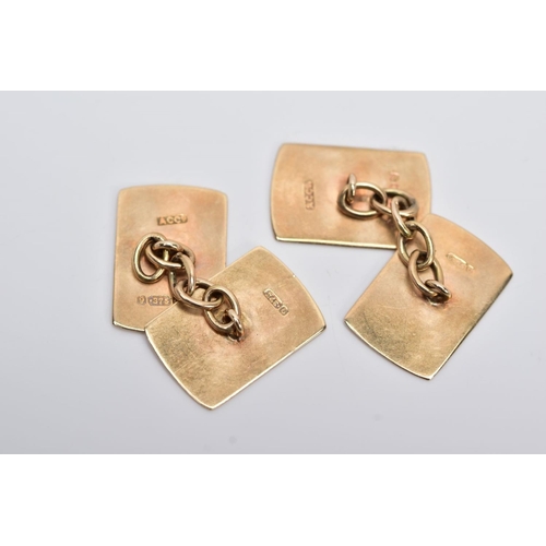102 - A PAIR OF 9CT GOLD CUFFLINKS, each of a rounded rectangular shape, engine turn design, hallmarked 9c... 