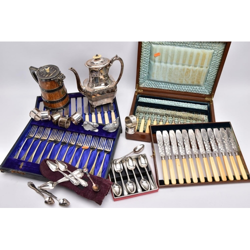115 - A BOX OF ASSORTED FLATWARE AND ITEMS, to include a twenty four piece canteen of fish knives and fork... 