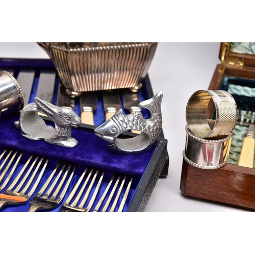 115 - A BOX OF ASSORTED FLATWARE AND ITEMS, to include a twenty four piece canteen of fish knives and fork... 