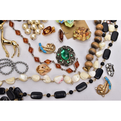 118 - A BOX OF ASSORTED COSTUME JEWELLERY, to include a silver amber line bracelet, set with lozenge shape... 