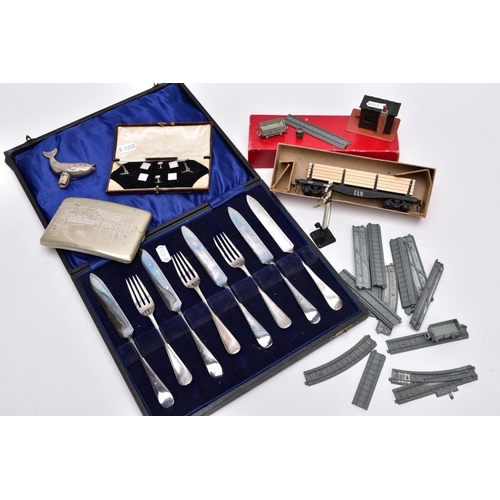 119 - A BOX OF ASSORTED ITEMS, to include a white metal cigarette box with an engraved Oriental scene, ope... 