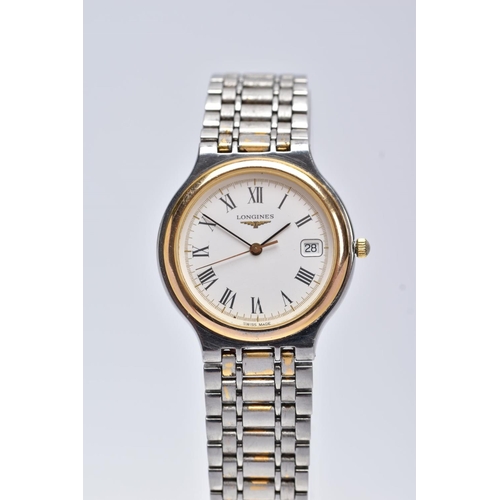17 - A GENTS 'LONGINES' QUARTZ WRISTWATCH, round white dial signed 'Longines', date window at the three o... 
