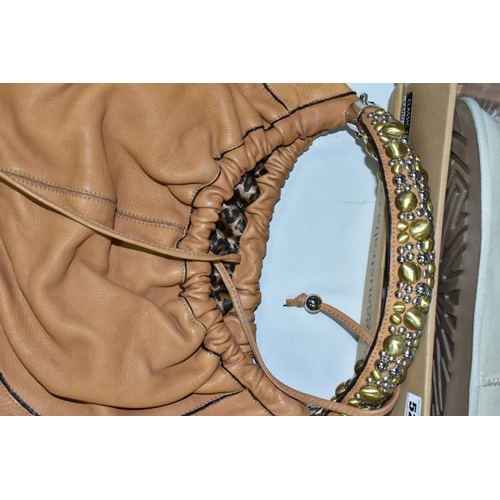 528 - A LADIES LIGHT BROWN LEATHER HANDBAG WITH DECORATIVE HANDLE, together with a boxed pair of ladies pa... 