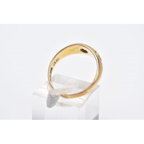 72 - AN 18CT GOLD DIAMOND SIGNET RING, set with a single claw set transitional cut diamond, total estimat... 