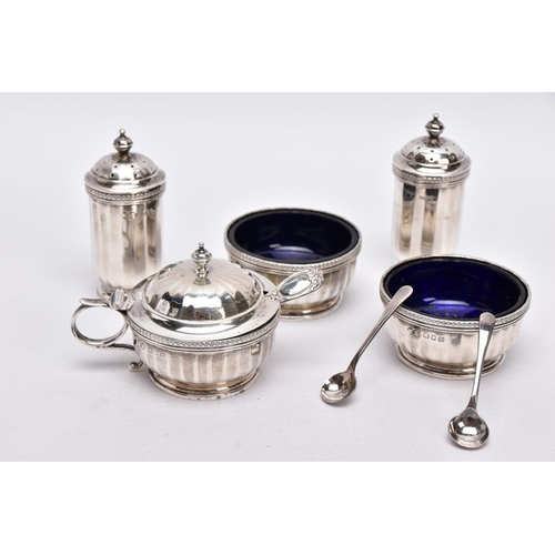 84 - A FIVE PIECE GEORGIAN SILVER CONDIMENTS SETSSET, to include two salts each with a blue glass lining,... 