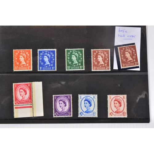 61 - GB QEII DEFINITIVE COLLECTION FROM 1952, Tudor crown set to approximately 2000, Wildings appear comp... 