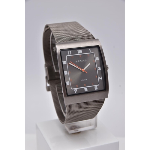 117 - A GENTS 'BERING' WRISTWATCH, rectangular dark silver dial signed 'Bering, Titanium', Arabic numerals... 