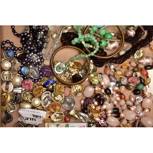 144 - A BOX OF ASSORTED COSTUME JEWELLERY, to include pieces such as a semi precious graduated bead neckle... 