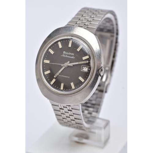 165 - A GENTS 'BULOVA AMBASSADOR' AUTOMATIC WRITSWATCH, round charcoal grey dial signed 'Bulova', baton ma... 