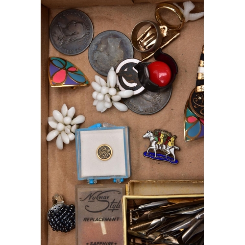 178 - A BOX OF ASSOERTED ITEMS, to include a small box of unused yellow and white metal fountain pen nibs,... 