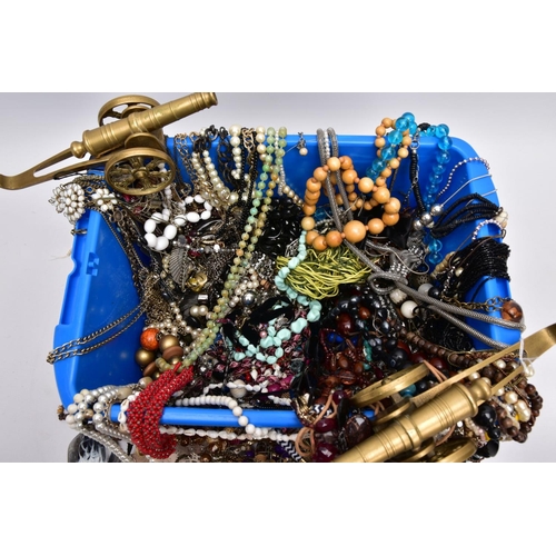 180 - A BOX OF ASSORTED COSTUME JEWELLERY, to include a large quantity of beaded, yellow and white metal n... 