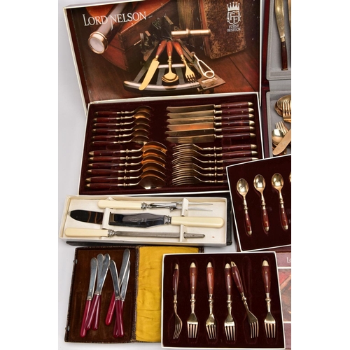 234 - A BOX CONTAINING VARIOUS FLATWARE AND ASSORTED CUTLERY, to include cased silver plated butter knives... 