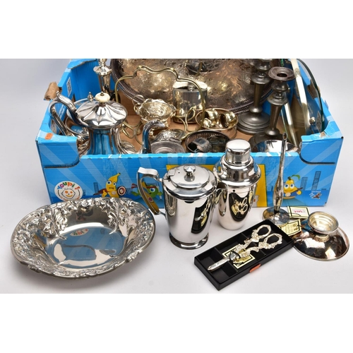 236 - A BOX CONTAINING A QUANTITY OF SILVER PLATED ITEMS, to include coffee pots, a large tray, a cocktail... 