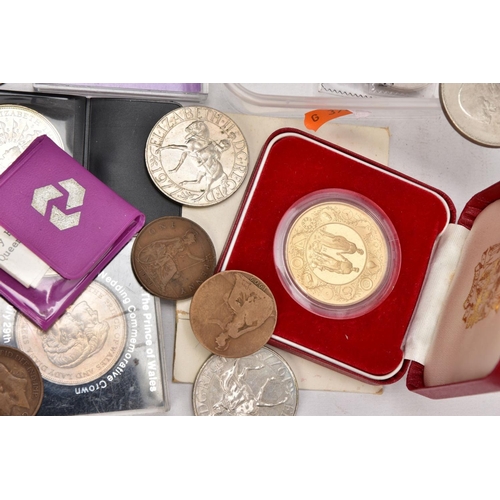 247 - A PLASTIC TRAY CONTAINING COMMEMORATIVES AND MEDALLIONS, to include a boxed 50th Anniversary R.A.F. ... 