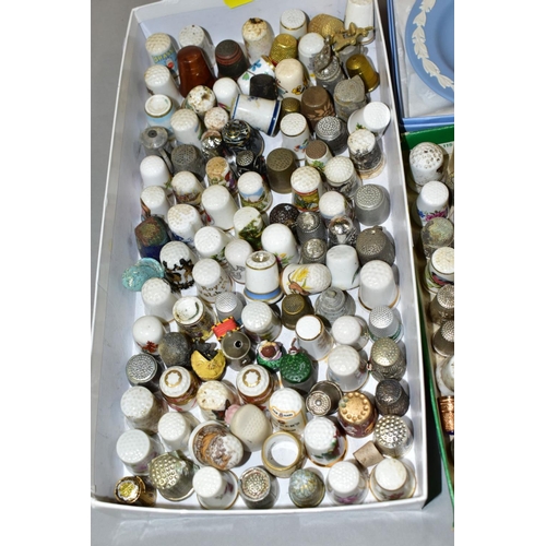 355 - A QUANTITY OF DECORATIVE CERAMIC AND METAL THIMBLES, etc including modern cloisonne bird head exampl... 