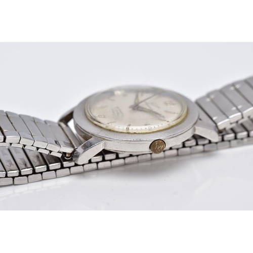 36 - A GENTS 'FELCA SPORTSMASTER' WRISTWATCH, round silver dial signed 'Felca Sports master, automatic', ... 