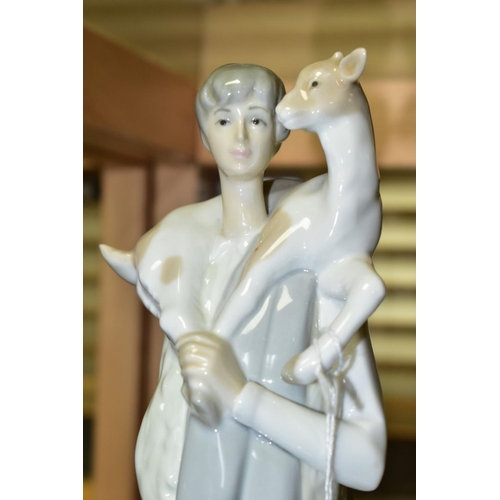 360 - A LLADRO  FIGURE SHEPHERD BOY WITH GOAT No 4506, sculpted by Fulgencio Garcia, issued 1970 - retired... 