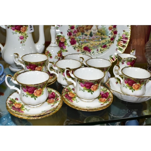 361 - A ROYAL ALBERT OLD COUNTRY ROSES FIFTEEN PIECE COFFEE SERVICE, comprising coffee pot and cover, crea... 