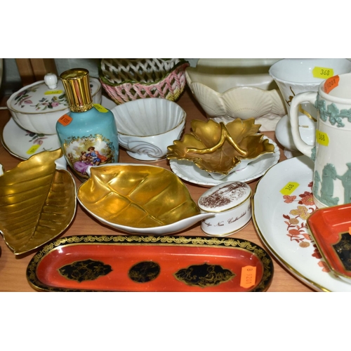 368 - A QUANTITY OF ASSORTED CERAMICS AND GIFTWARE BY SPODE, COALPORT, ROYAL DOULTON, etc, including a Spo... 