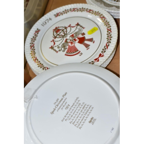 392 - THIRTEEN SPODE CHRISTMAS PLATES, comprising 1974 (x 2), 1976-1980 with boxes, and Christmas Pastimes... 