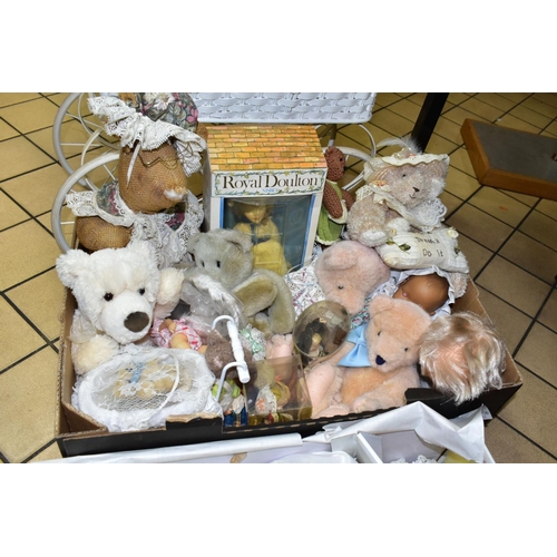 400 - A QUANTITY OF COLLECTORS DOLLS, SOFT TOYS AND WHITE PAINTED DOLL'S PRAM, including a boxed Royal Dou... 