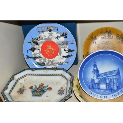 448 - A SET OF FOUR BOXED COALPORT LIMITED EDITION COALPORT CABINET PLATES, from 'World of Ballooning Seri... 