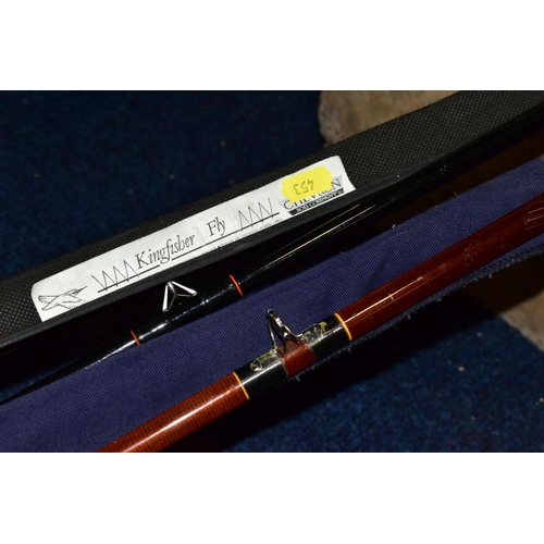 453 - A SMALL QUANTITY OF FLY FISHING TACKLE AND FLY TYING EQUIPMENT, including a Chevron Rod Company 'Kin... 