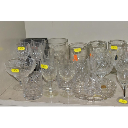 454 - A QUANTITY OF GLASSWARE, including drinking glasses, Tutbury 'Georgian' Crystal brandy glasses, Czec... 