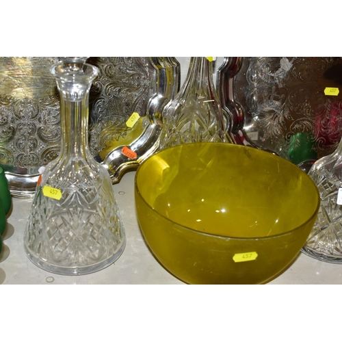 457 - A QUANTITY OF CLEAR AND COLOURED GLASSWARE AND TWO LATE 20TH CENTURY SILVER PLATED TRAYS, including ... 