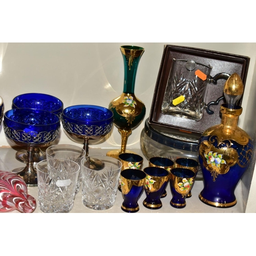 461 - A GROUP OF CUT/CLEAR AND COLOURED GLASSWARES, to include a boxed set of six Edinburgh crystal glasse... 