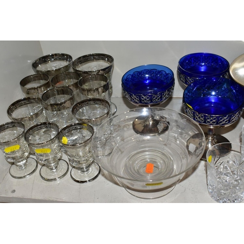 461 - A GROUP OF CUT/CLEAR AND COLOURED GLASSWARES, to include a boxed set of six Edinburgh crystal glasse... 