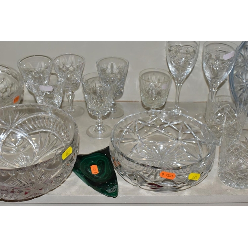 463 - A GROUP OF CUT/COLOURED GLASSWARES, etc, to include a pair of Waterford crystal wines, a Stuart crys... 