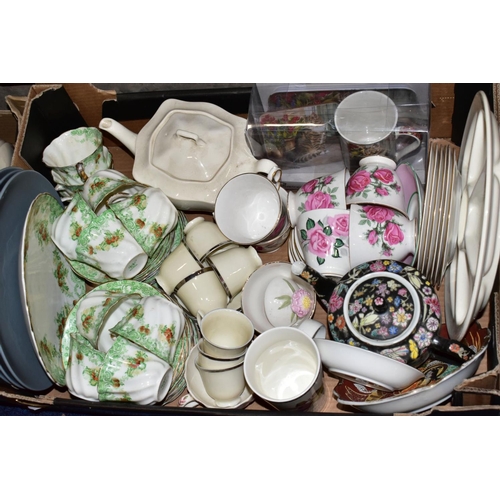 470 - SEVEN BOXES OF TEA/DINNER WARES, GLASSWARES etc, to include a Portmeirion (seconds) part dinner set ... 