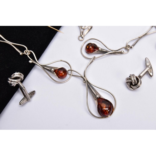 49 - A SILVER AMBER NECKLACE, SILVER CUFFLINKS, STICK PIN, CUFFLINKS, ETC, the silver necklet designed wi... 