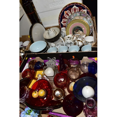 492 - FOUR BOXES OF CERAMICS, GLASSWARES, SUNDRY ITEMS, ETC, to include four Denby everyday bowls, six sim... 