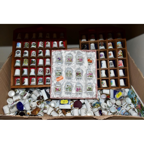 505 - A BOX OF COLLECTORS THIMBLES AND TWO DISPLAY CASES, topics include: Royal Commemorative, Holiday Res... 