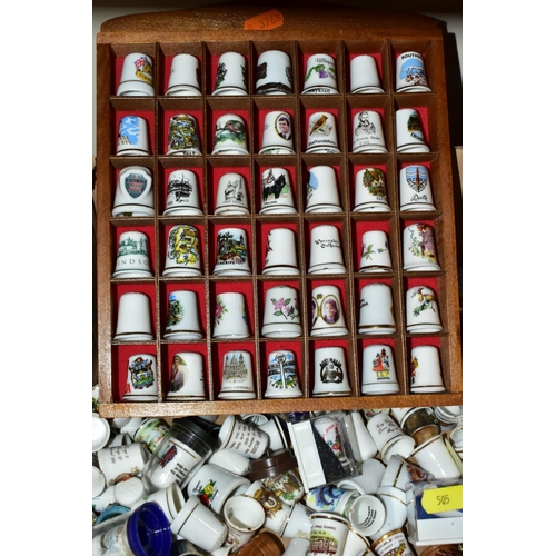 505 - A BOX OF COLLECTORS THIMBLES AND TWO DISPLAY CASES, topics include: Royal Commemorative, Holiday Res... 