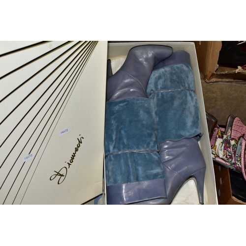 516 - A QUANTITY OF LADIES SHOES AND HANDBAGS, EVENING BAGS, BOXED AND LOOSE, including a boxed pair of Ga... 