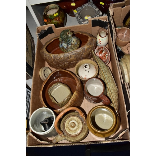 519 - TWO BOXES AND LOOSE STONEWARE etc, including Hillstonia, Studio pottery, stoneware jugs and flagons,... 