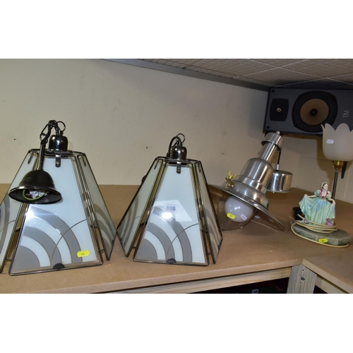 606 - CEILING LIGHTS AND TABLE LAMP comprising a pair of pyramid shaped lamps with glass panels, approxima... 