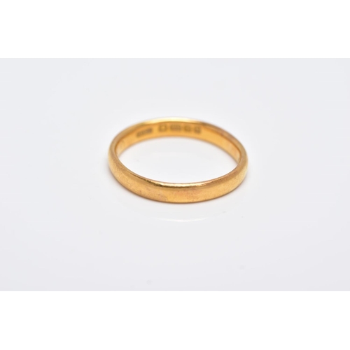 61 - A 22CT GOLD WEDDING RING, measuring approximately 3mm in width, ring size N, ring slightly oval in s... 